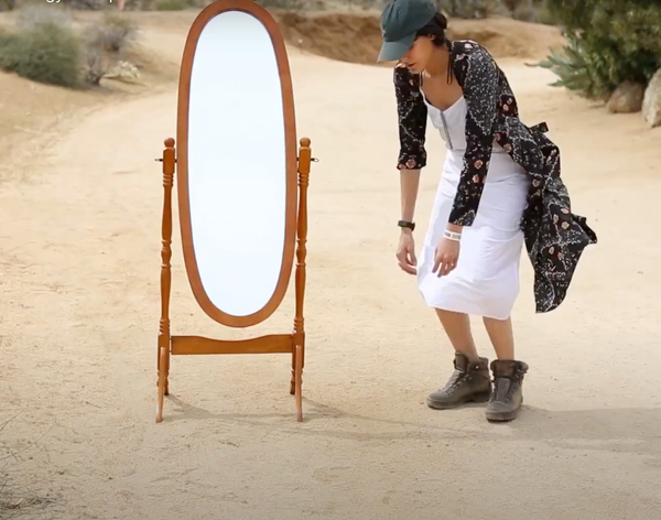 CLAW-LIKE DEVICE: MARS IN CAPRICORN